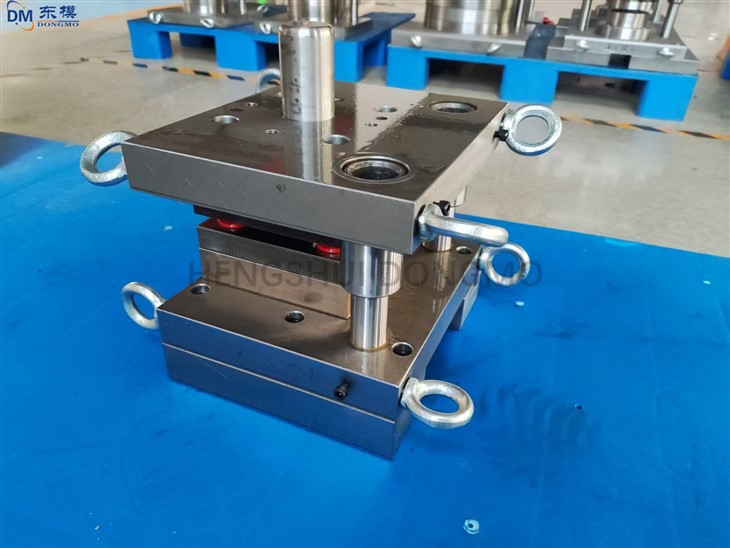 Fabricant de peces d'estampació d'acer inoxidable de precisió personalitzada