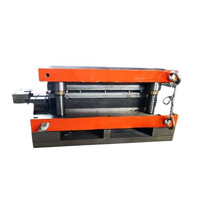 Motlle d'estampació d'aliatge