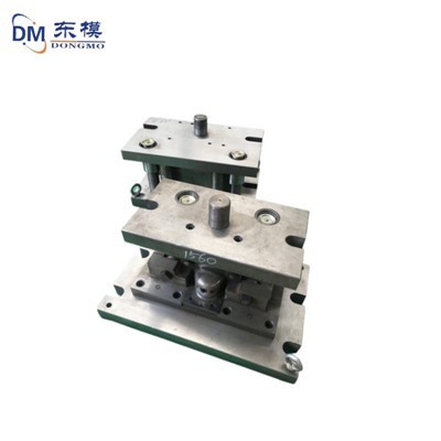 Motlle de puntera d'acer estampat